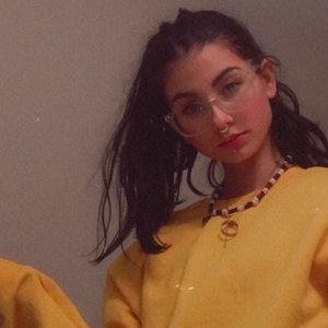 Meet your Posher, Kaitlyn